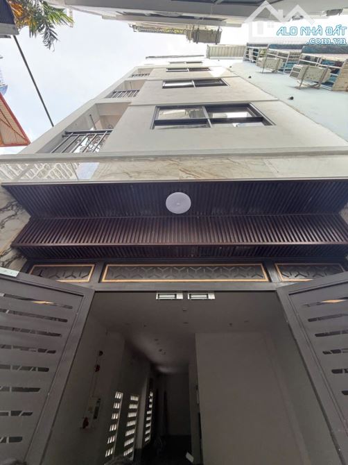 Bán Tòa CCMN Dịch Vọng Cầu 2 6T Thang Máy 10PKK Full Đồ, Giá 16 tỷ