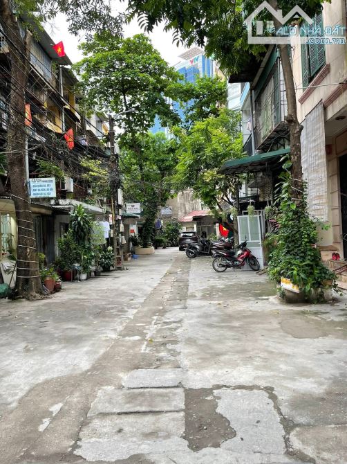 Chỉ 2,9 tỷ căn hộ TT tầng 1 phố Thành Công, Ba Đình, 30m2, kinh doanh