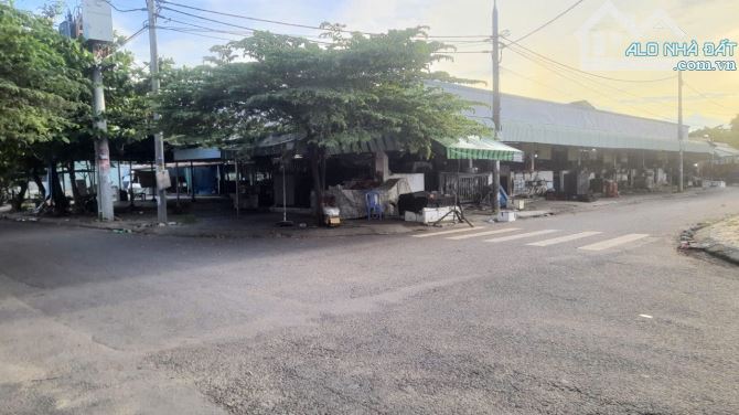 CHỦ GỬI BÁN LÔ ĐẤT DIỆN TÍCH RỘNG VỊ TRÍ ĐẸP NGAY CHỢ MIẾU BÔNG HÒA XUÂN