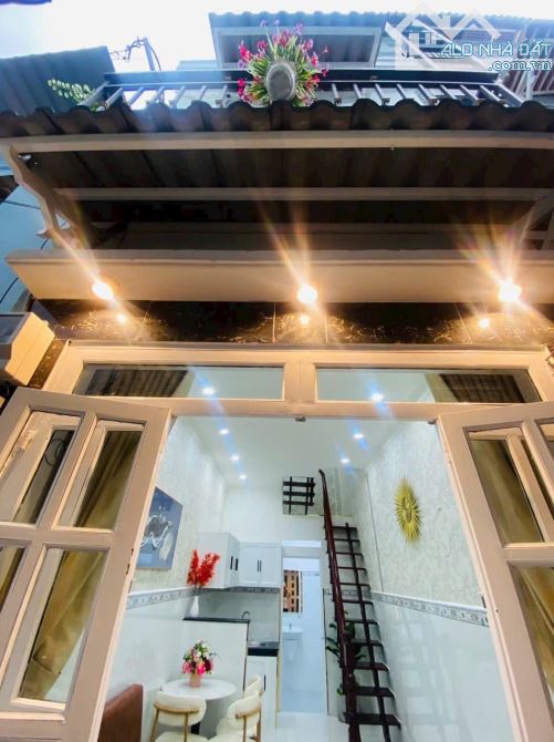 BÁN NHÀ NHỈNH 2 TỶ- GẦN EMART2 PHAN HUY ÍCH GÒ VẤP