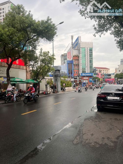 MẶT TIỀN HUỲNH VĂN BÁNH - NGUYỄN VĂN TRỖI 62M2, NGANG 8M, HĐT 55 TRIỆU/ THÁNG CHỈ 21.6 TỶ