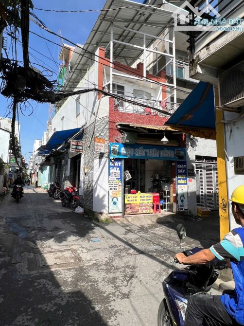 Nhà sát Đại học Văn Lang, hẻm nhựa căn gốc 2 mặt Dương Quảng Hàm Gò Vấp