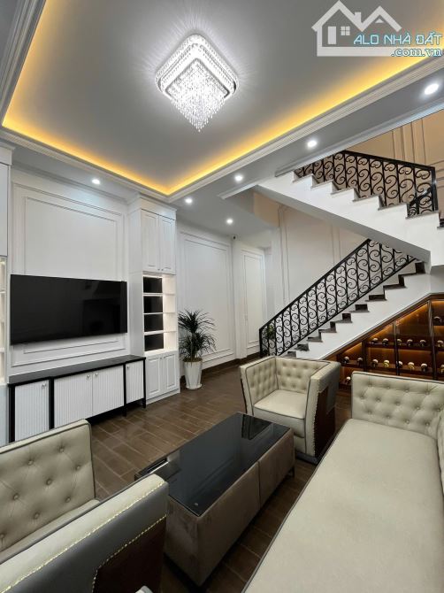 ✨ 🏡BÁN NHÀ KDC SỐ 5 AN SƠN✨ - P.5 - ĐÀ LẠT - NHÀ ĐẸP , THIẾT KẾ HIỆN ĐẠI CHỈ VỚI 9.3 TỶ✨