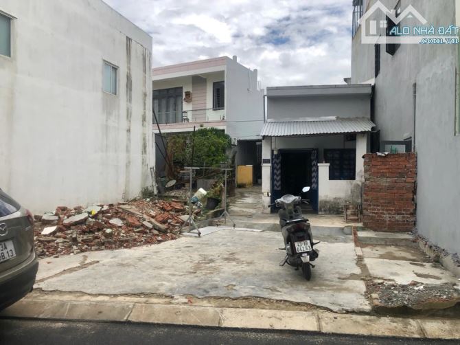 LÔ ĐẤT ĐẸP KIỆT Ô TÔ LÊ VĂN THỨ CÁCH BIỂN 80M_DT 106M2_NGANG 10.6M_NHỈNH 7 TỶ