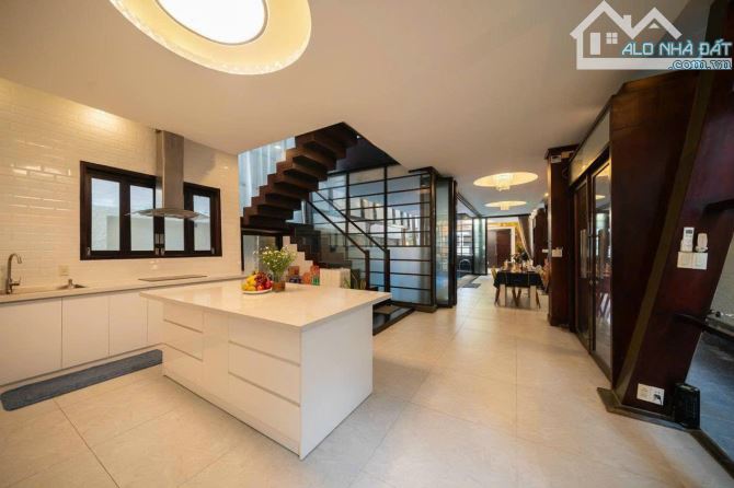 🔥 Sản Phẩm Hiếm Có Bán Biệt Thự sát góc Nguyễn Q Cảnh 170m2, 3 lầu nhỉnh 5x tỷ
