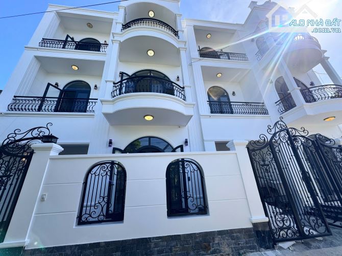 Chỉ 3 tỉ 750 🏡 BÁN NHÀ 3 TẦNG FULL NỘI THẤT CAO CẤP – HẢI TRIỀU, TP HUẾ 🏡