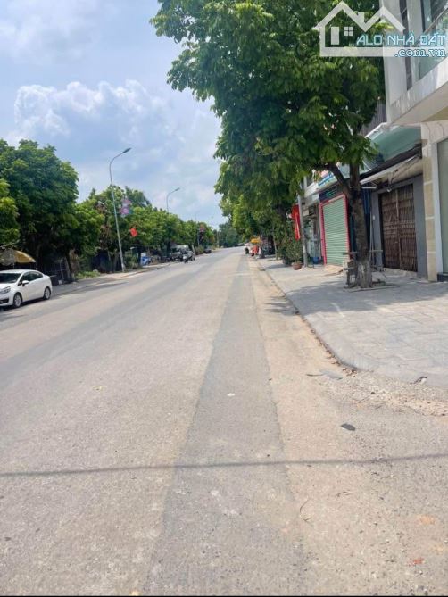 HIẾM NAM HỒNG ĐÔNG ANH 46m nhỉnh 4tỷ, oto vào đất
