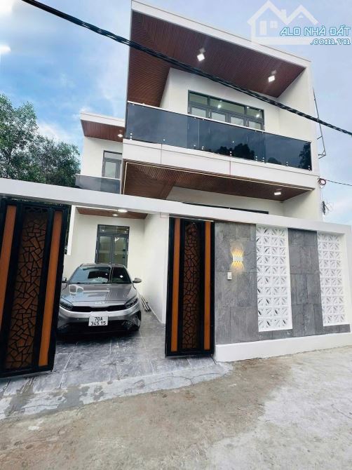 Xuất Hiện Biệt thự xây mới 8mx10m Ngay Bửu Long cách Bến Xe Biên Hòa 7p