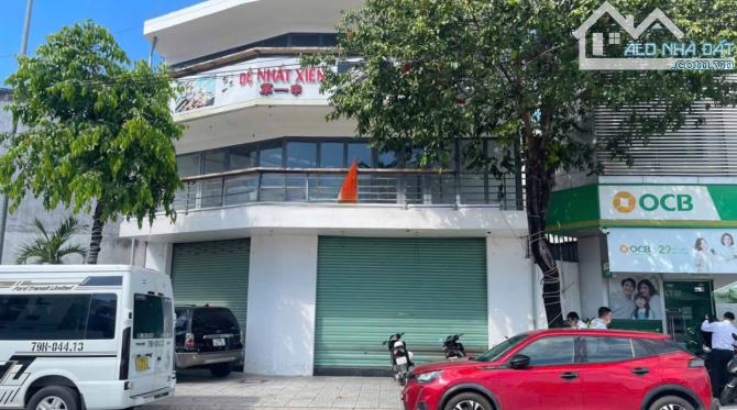 Nhà 3 Tầng Góc 2 Mặt Tiền Cực Đẹp – Gần Biển, Ngay Vòng Xoay Hoàng Diệu – Chỉ 7,9 Tỷ!
