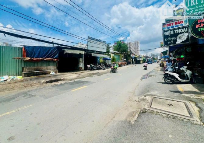 Bán Nhà MT Nguyễn Thị Định, P.Bình Trưng Đông Q2, DT 14x50m CN 508m2, Giá 80 Tỷ