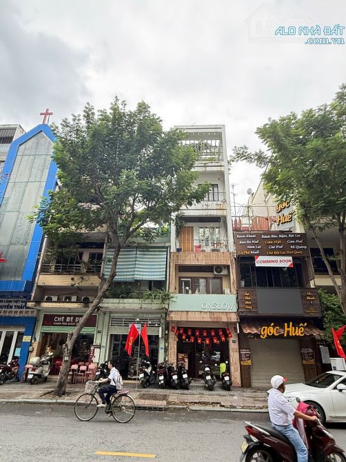 Mặt tiền 151 Nguyễn Thái Bình, Quận 1; 78m2 (4x20); 4 Tầng; Bán 50 tỷ