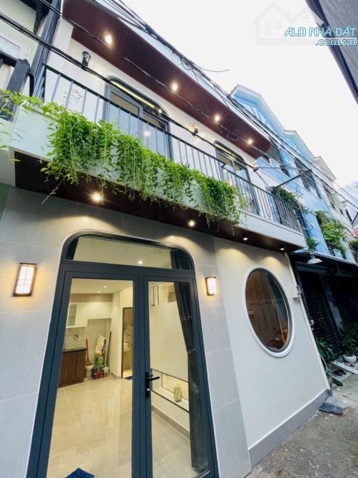 💎 NHÀ MỚI HIỆN ĐẠI – HẺM 1027 HUỲNH TẤN PHÁT, P. PHÚ THUẬN, Q7 – CHỈ 4.x TỶ 💥