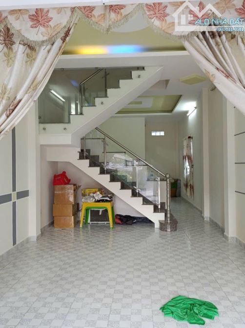 BÁN NHÀ 1 TRỆT 1 LẦU - HẺM XE HƠI – HUỲNH THỊ HAI, QUẬN 12