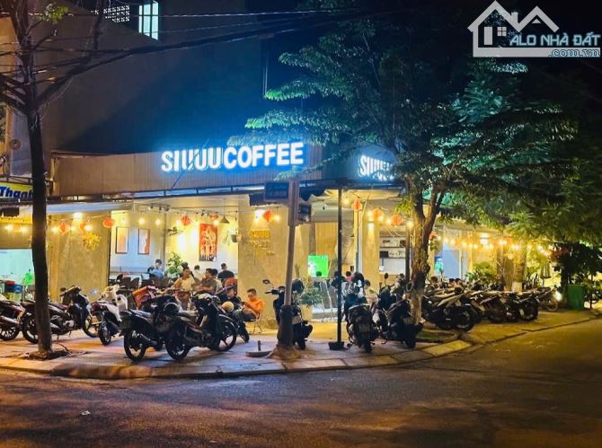 GIA ĐÌNH RA GẤP LÔ GÓC 2 MẶT TIỀN 165M2 NGANG 8M3 ĐƯỜNG 10M5 LẠC LONG QUÂN ĐỐI DIỆN TRƯỜNG