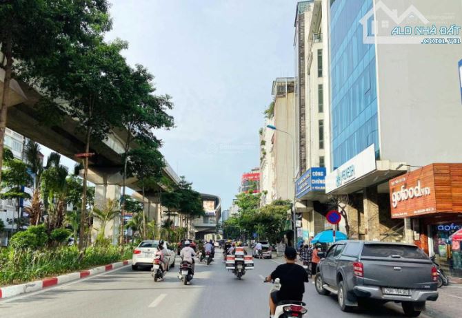 BÁN TOÀ VĂN PHÒNG LÔ GÓC VIP NHẤT MẶT PHỐ YÊN LÃNG QUẬN ĐỐNG ĐA-DT 88M2 5T MT6.8M-40.8TỶ