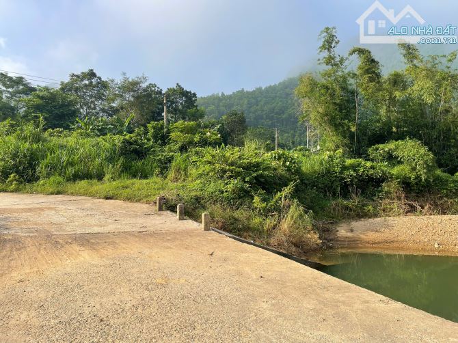 Diện tích:7.627m²- Đất ở trong bìa:400m²-Đất ngoài bìa: 1.000m²Đú Sáng, Kim Bôi, Hoà Bình