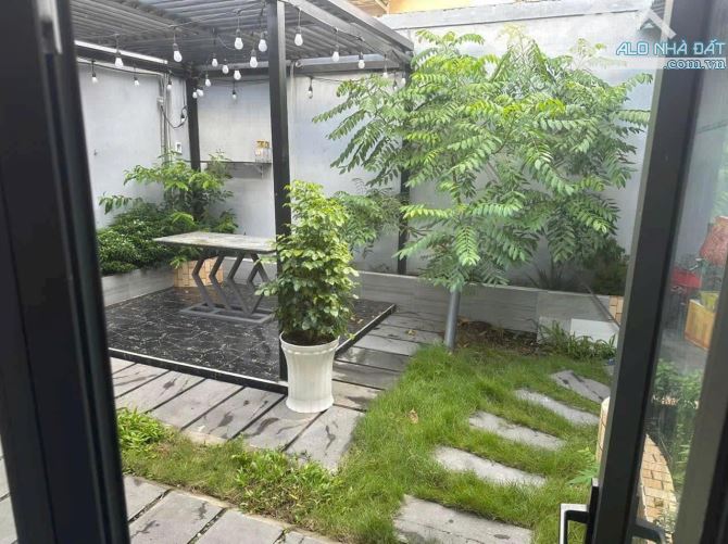 BÁN NHÀ VƯỜN BÌNH CHÁNH LÊN THỔ 90M2 TỔNG DT 205M2 800TR SỔ HỒNG RIÊNG