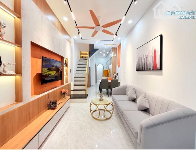 BÁN NHÀ NGUYỄN TRỌNG TUYỂN, PHÚ NHUẬN 30M2, 2 TẦNG BTCT, NHÀ MỚI ĐẸP VÔ Ở NGAY, CHỈ 4.85 T