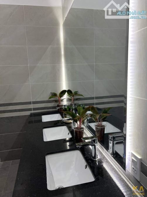 NHÀ C4 HẺM ĐƯỜNG BÌNH GIÃ, P8, TP VŨNG TÀU _131,8M_4X26,5M_TB_GIÁ 6,3 TỶ
