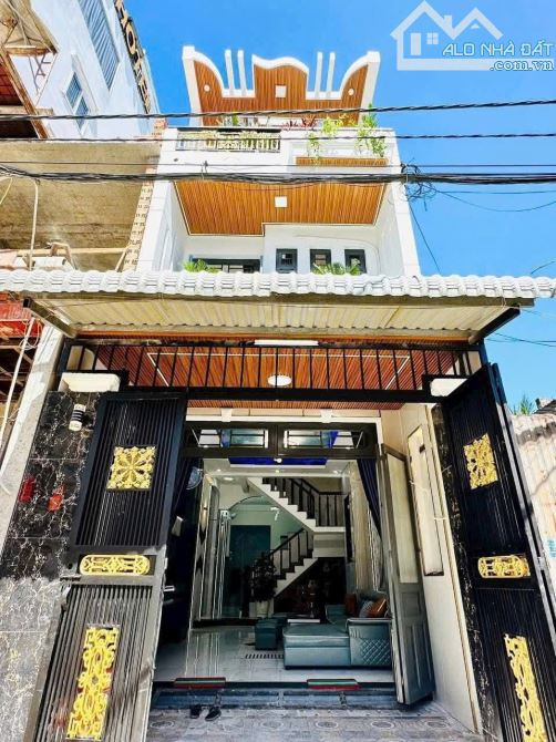 Cần bán căn nhà ngay Phạm Văn Đồng , Thủ Đức. Giá: 2 tỷ 5/60m2, sổ hồng riêng