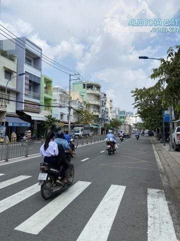 Bán nhà mặt tiền Hậu Giang, ngang 4 dài 30m, chỉ 17 tỷ, Q.6