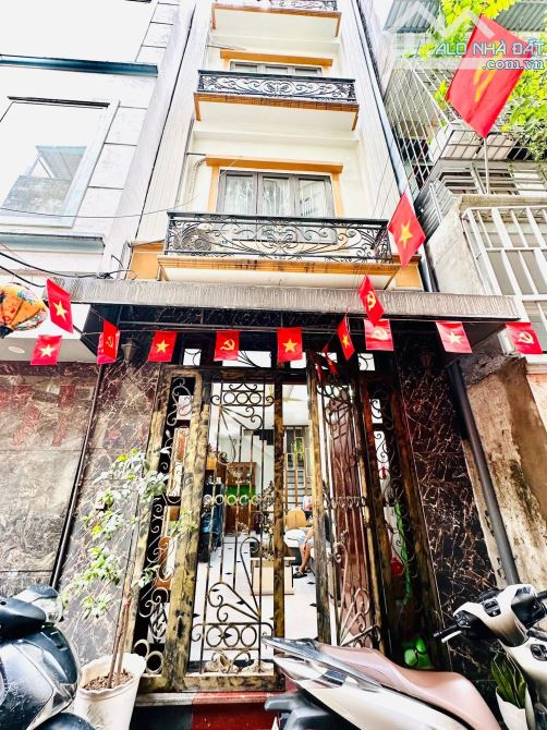 NHÀ ĐẸP Ở LUÔN - NGÕ TO RỘNG THOÁNG, GẦN PHỐ TRẦN KHÁT   30 m -5 tầng -8,8 tỷ