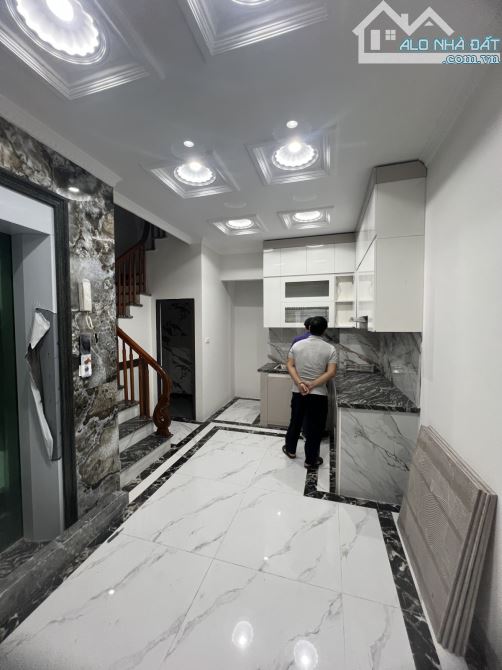 BÁN NHÀ PHỐ NGỌC THỤY – LONG BIÊN - 38M2 x 6 TẦNG – GIÁ 10.9 TỶ