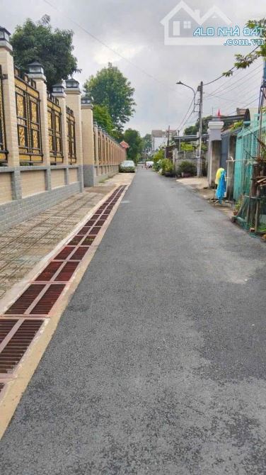 Bán đất mặt tiền đường nhựa ĐX116 xe hơi thông thoáng, Phú An, Tp HCM (Tân An, TpTDM cũ)