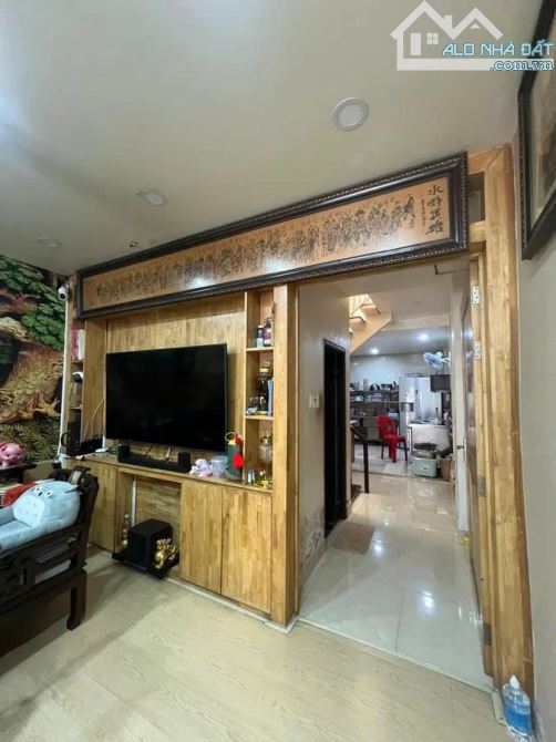 Bán nhà Trần Đình Xu 61m² 2 tầng – 18.025 tỷ – Hẻm xe hơi, Khu dân trí cao