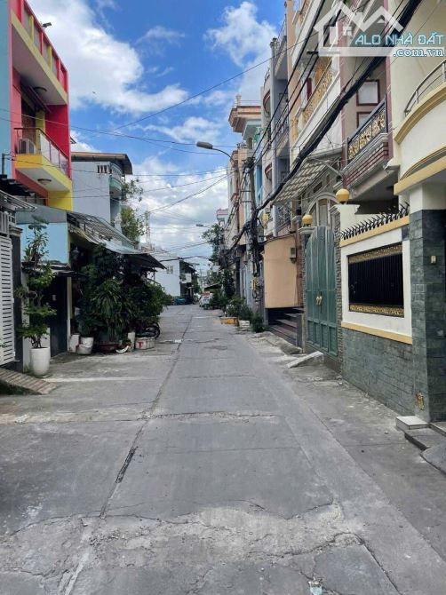 HỒNG BÀNG Q11 KẾ QUẬN 5, HẺM 5M Ô TÔ THÔNG, 3 TẦNG, CÓ HẺM SAU 3M.