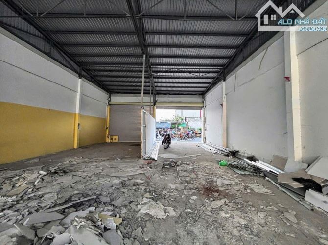 Lô đất mặt tiền 718m2, MT HÀ HUY GIÁP, Q12, DT: 11x90m, Chỉ 61tỷ là gặp chủ