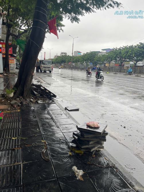 Bán nhà mặt đường QL1A Ngọc Hồi - khu vực Thanh Trì.5 tầng 32m2 10.3 tỉ