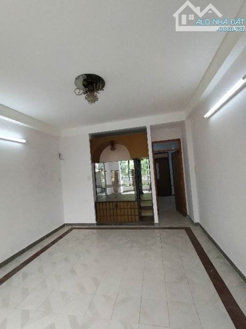 BÁN NHÀ QUẬN 6, HXH KINH DƯƠNG VƯƠNG, 4,1 X 20M X 4 TẦNG, NHÍCH 11 TỶ TL