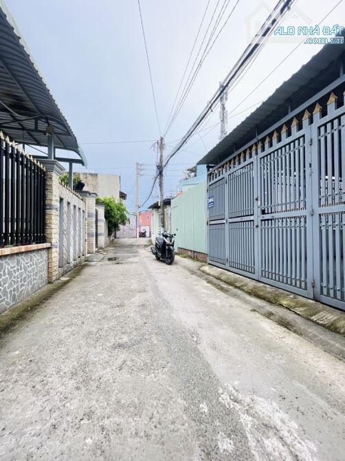 CHÍNH CHỦ CẦN BÁN GẤP – VỀ MỸ – NHÀ CẤP 4 82M² – HẺM XE HƠI – VỊ TRÍ ĐẸP – CHỈ NHỈNH 50TR/