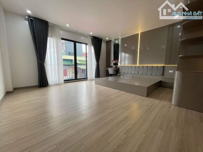 NHÀ ĐẸP DÂN XÂY,LÔ GÓC,THÔNG SÀN, Ở NGAY, NỘI THẤT XỊN, VỈA HÈ,Ô TÔ TRÁNH PHỐ MẠC THÁI TỔ