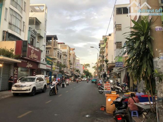 Bán Nhà Mặt Tiền Vĩnh Viễn Q10, 4 Tầng, 65m², Ngang 4.5m, Dòng Tiền 530Triệu/Năm, 21,6 Tỷ