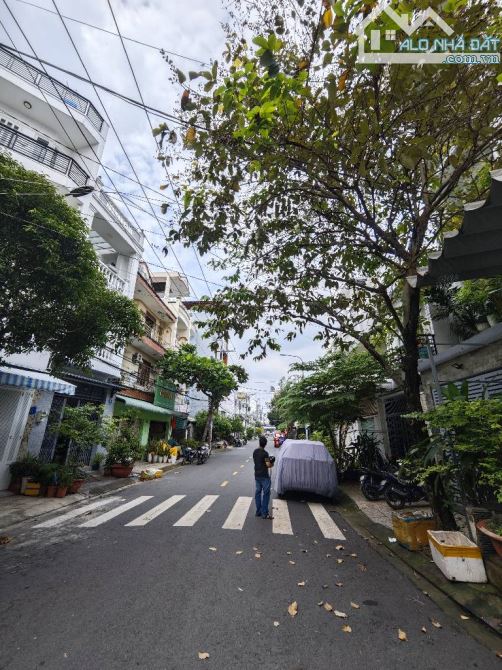 NGAY NGUYỄN SƠN -MẶT TIỀN LÊ NIỆM - PHÚ THẠNH- TÂN PHÚ- DT: 4X15 - 5 TẦNG – 10.6 TỶ