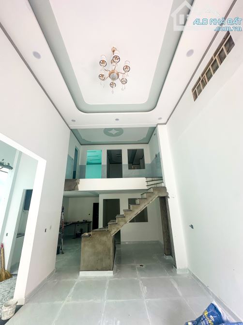 BÁN NHÀ 1T1L (DT: 80M2) NGAY TRƯỜNG HỌC LẠC HỒNG CS5 P. BỬU LONG. GIÁ CHỈ 2,8 TỶ