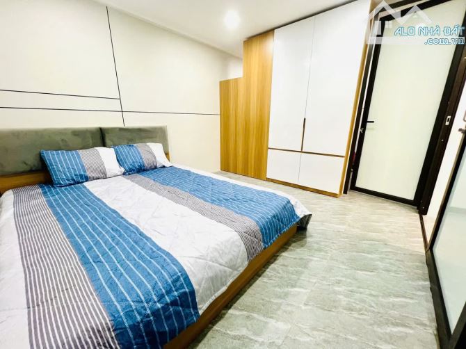 GIÁ ĐẦU TƯ🔥 GOLDEN PLACE MỄ TRÌ – GẦN100M², TẦNG TRUNG, NHỈNH 7 TỶ