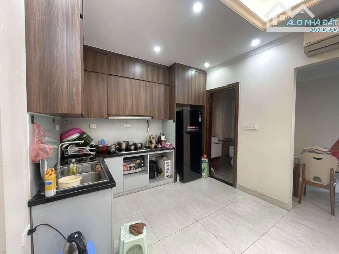 Nhà đẹp sang sịn gần Times City 57m2 giá 10 tỷ.