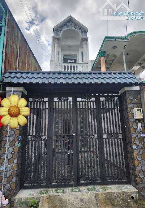 NHÀ 3 TẦNG MẶT TIỀN KINH DOANH – TÂN THỚI NHÌ, HÓC MÔN