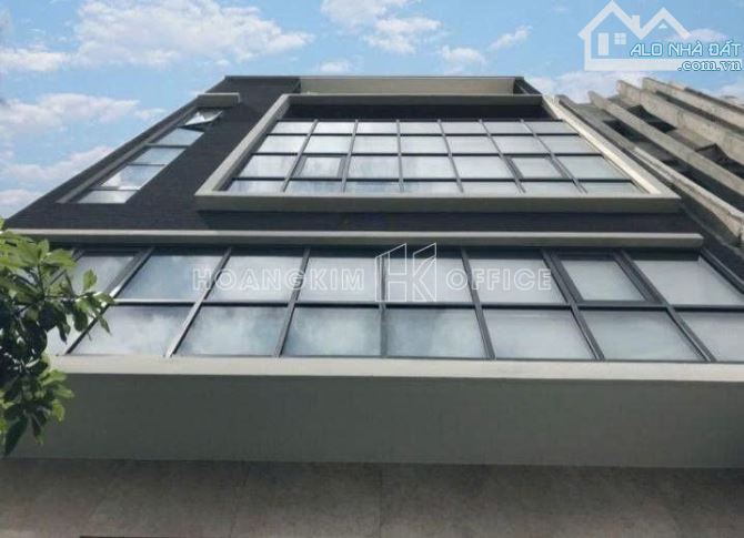 Văn phòng 120m² Nguyễn Gia Trí giá rẻ chỉ 220k/m²