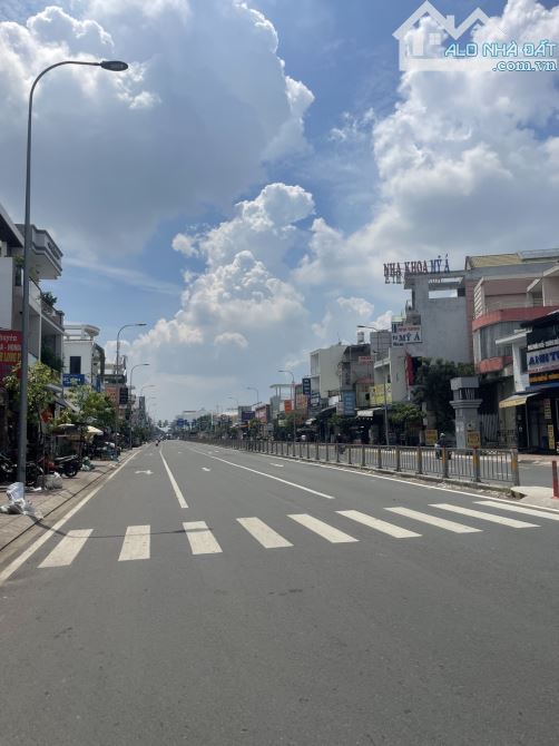 9. MTKD Tân Kỳ Tân Quý đoạn mở rộng - 178m2 4 tầng giá 22 tỷ thương lượng