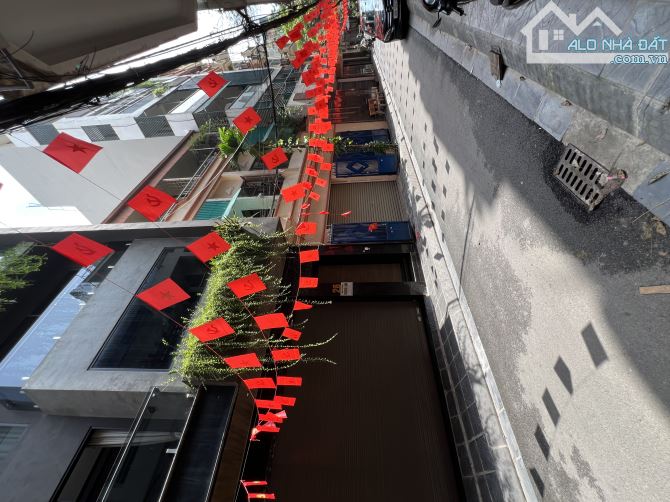 NHÀ TÔ VĨNH DIỆN - THANH XUÂN - 52M - 5 Tầng - MT4m- VỈA HÈ - Ô TÔ TRÁNH - KINH DOANH ĐỈNH