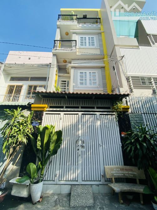 Nhà 3Tầng 2MT đường LÊ QUANG SUNG, sát LÊ ĐỘ, giá 6.15 tỷ THƯƠNG LƯỢNG