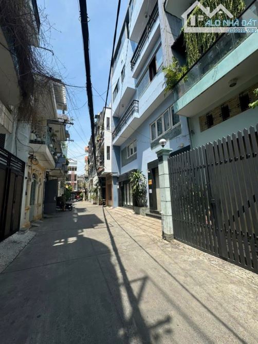 Bán Nhà HXH 9 Võ Trường Toản P2 BT, DT 14x20 CN 256m2, Cấp 4, Khu Xây Cao, Giá 35 Tỷ