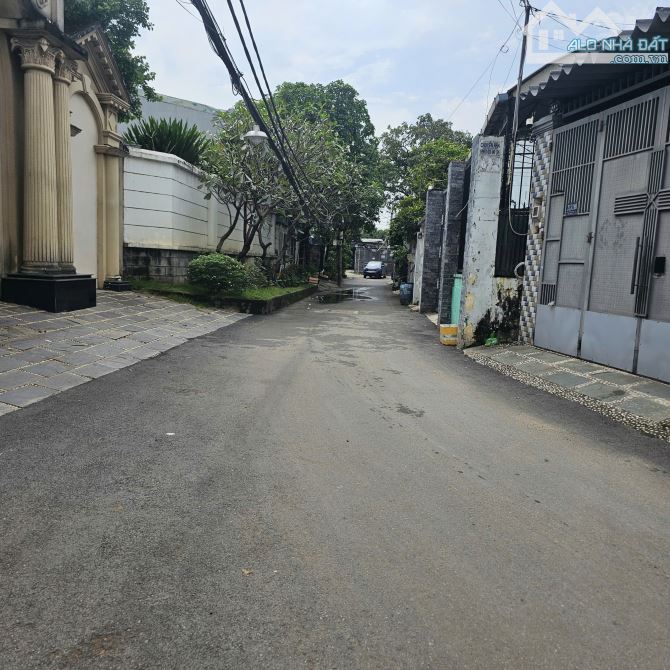 💥💥💥Đất Thổ cư lô góc _ đường 5m xe hơi thông _ Dt: ngang 6,7 m._ khu nhà giàu. Hệ số 6.