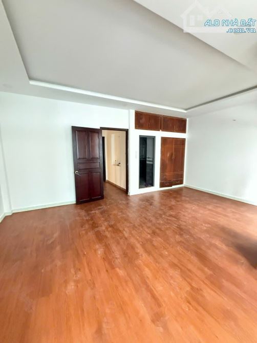 📍 Khu V.I.P gần sân bay -  Hẻm 8m Bạch Đằng - 6.7m x 15m - 4 tầng mới keng - 13.8 tỷ TL