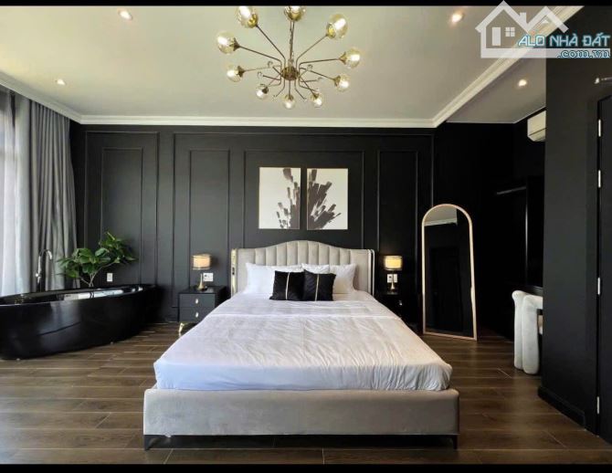 BÁN BIỆT THỰ RẺ ĐÀ LẠT VIEW THÀNH PHỐ TIỆN NGHỈ DƯỠNG