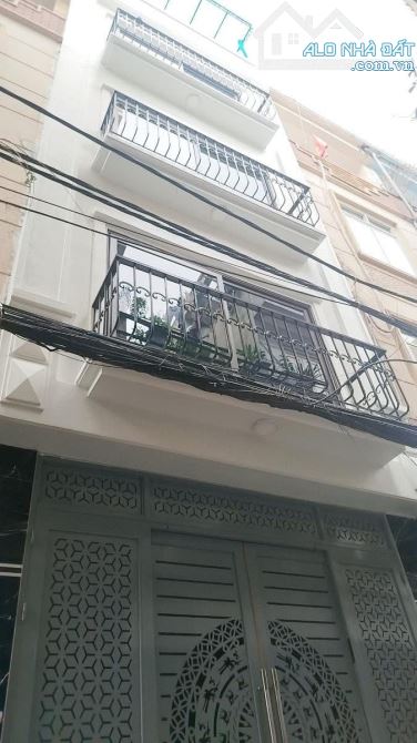 BÁN NHÀ TRƯƠNG ĐỊNH -  PHÂN LÔ HAI THOÁNG - NGÕ Ô TÔ - THÔNG TỨ TUNG - NHÀ ĐẸP.